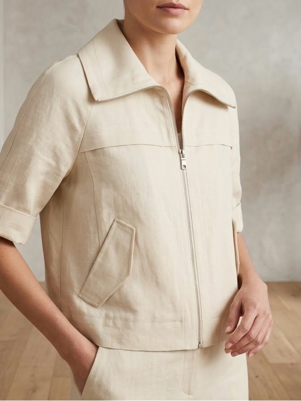 Ann Taylor Linen Quarter-Sleeve in Cream - 4 Petite
